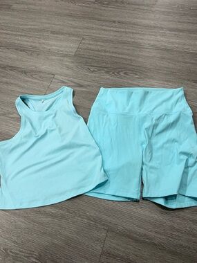 CRZ Yoga/Yogaliciou Aqua Cropped Tank with Matching High-Waist Bike Shorts